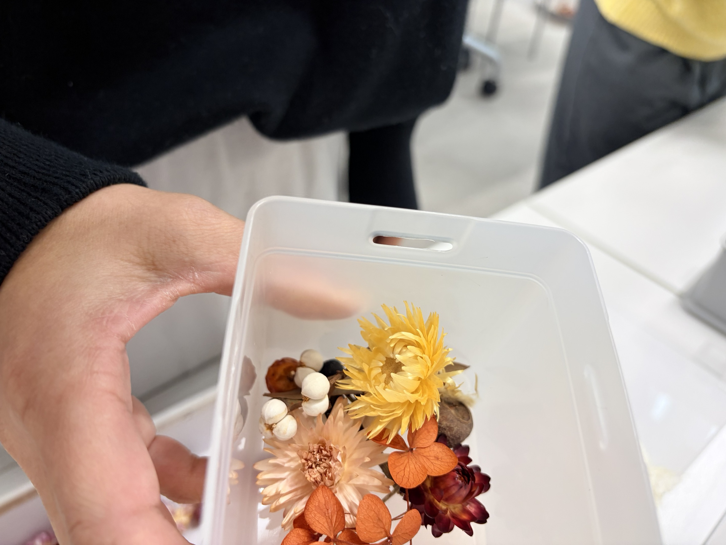 フラワーボトル・花材の様子 18